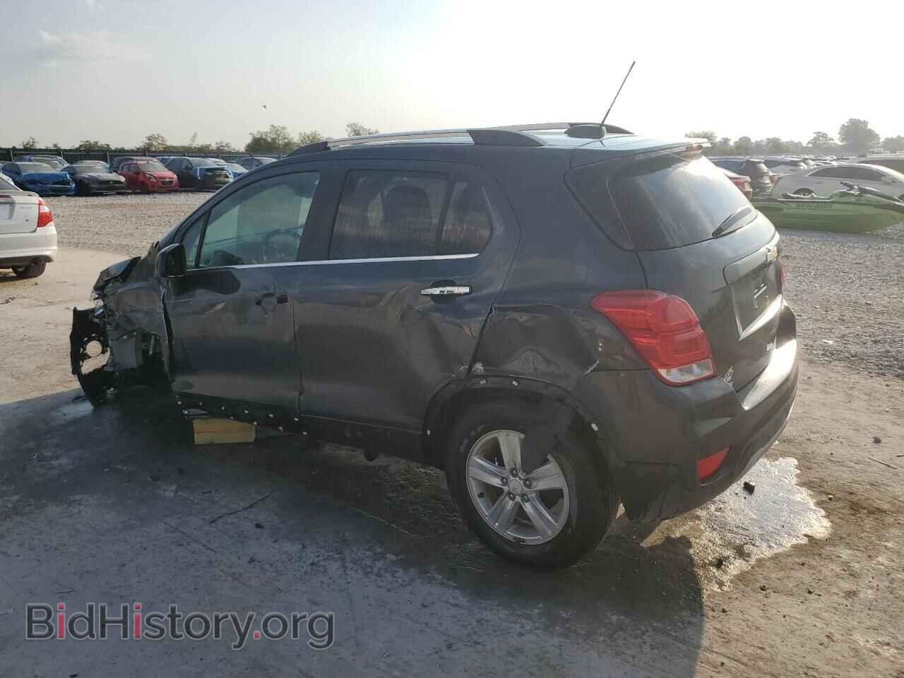 2018 CHEVROLET TRAX - VIN: 3GNCJLSB0JL362559 - Фото 2