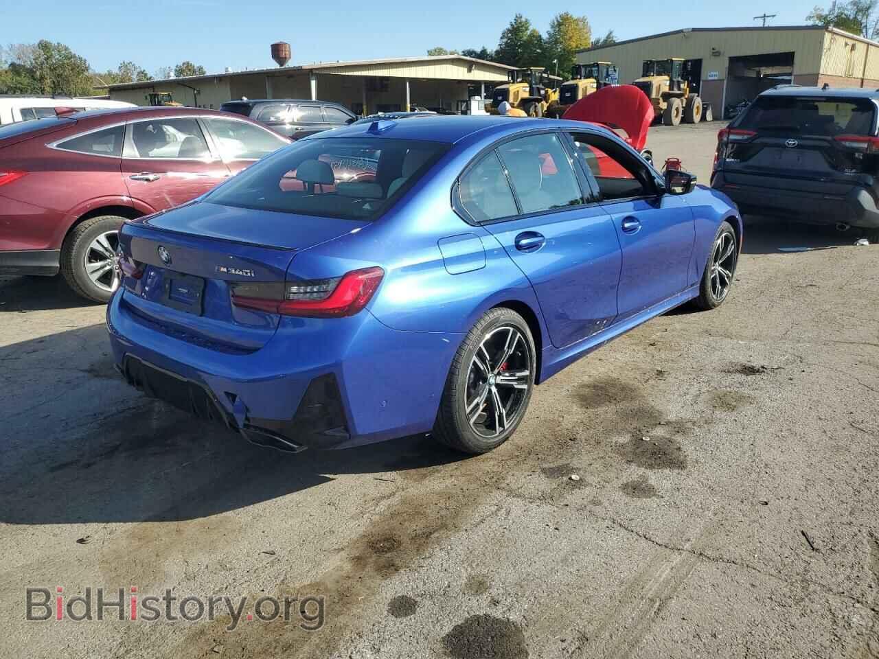 2023 BMW M3 - VIN: 3MW49FF07P8D20253 - Фото 3