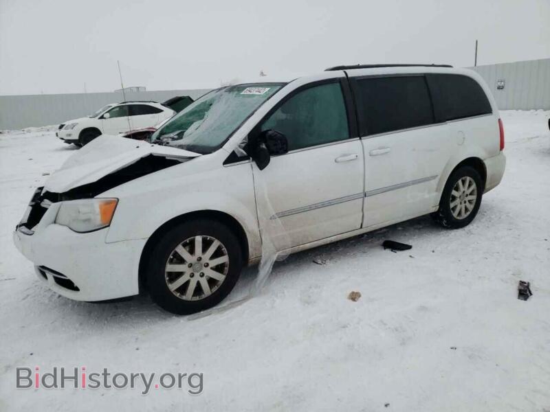2016 Chrysler MINIVAN Town & COU (VIN 2C4RC1BG4GR157397) — photo 1 of 12, Copart, damage: front end