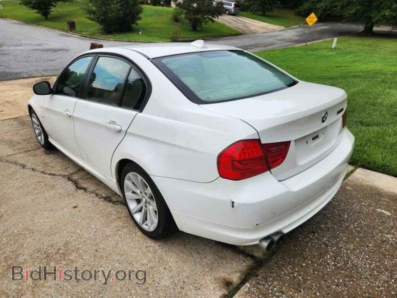 2011 BMW 3 SERIES - VIN: WBAPH7C59BE850672 - Фото 3