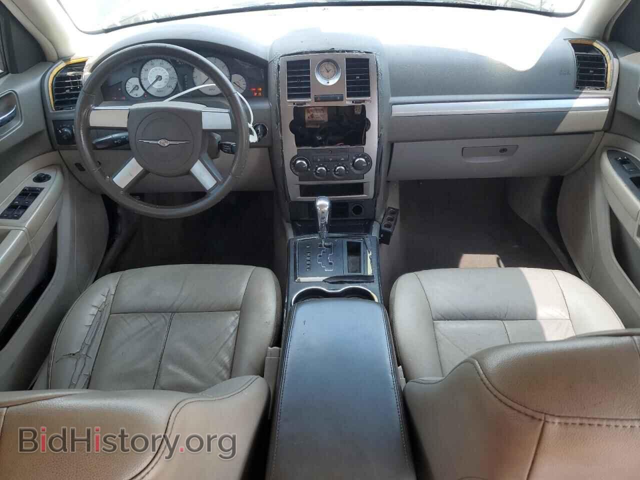 2010 CHRYSLER 300 - VIN: 2C3CA5CV1AH164552 - Фото 8
