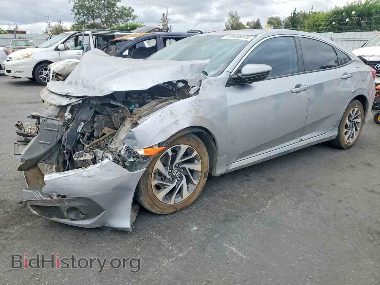 Фотография 19XFC2F82JE200896 - HONDA CIVIC 2018