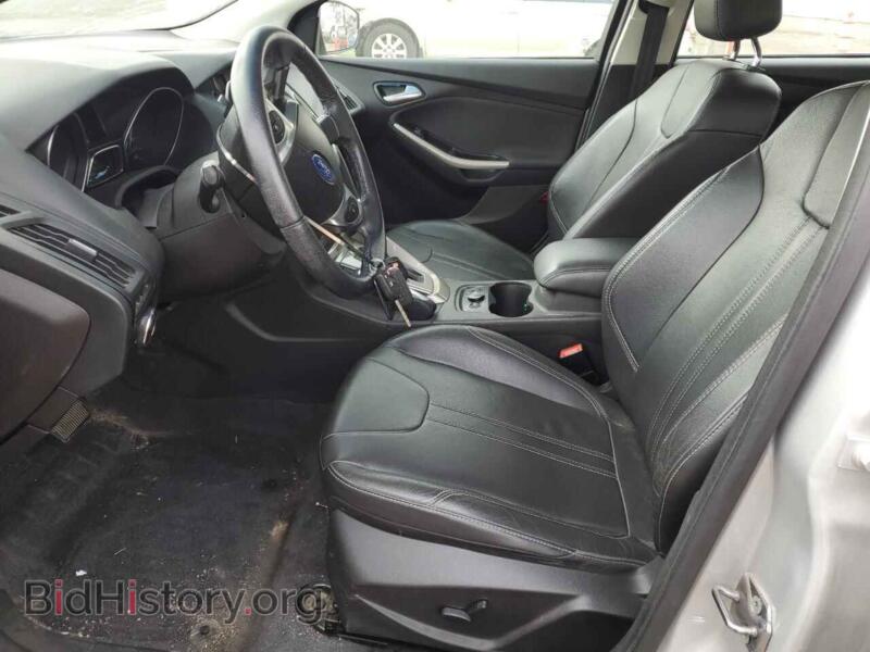 2012 Ford FOCUS (VIN 1FAHP3M20CL238323) — фото 7 из 12