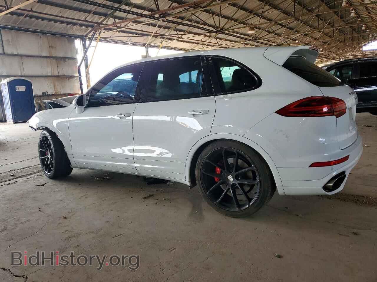 2017 PORSCHE CAYENNE - VIN: WP1AC2A20HLA92436 - Фото 2