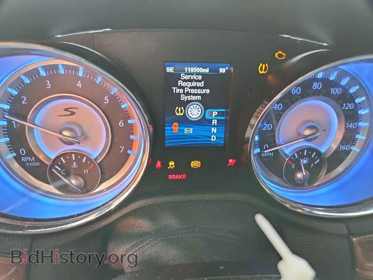 2014 CHRYSLER 300 - VIN: 2C3CCABT7EH301776 - Photo 9