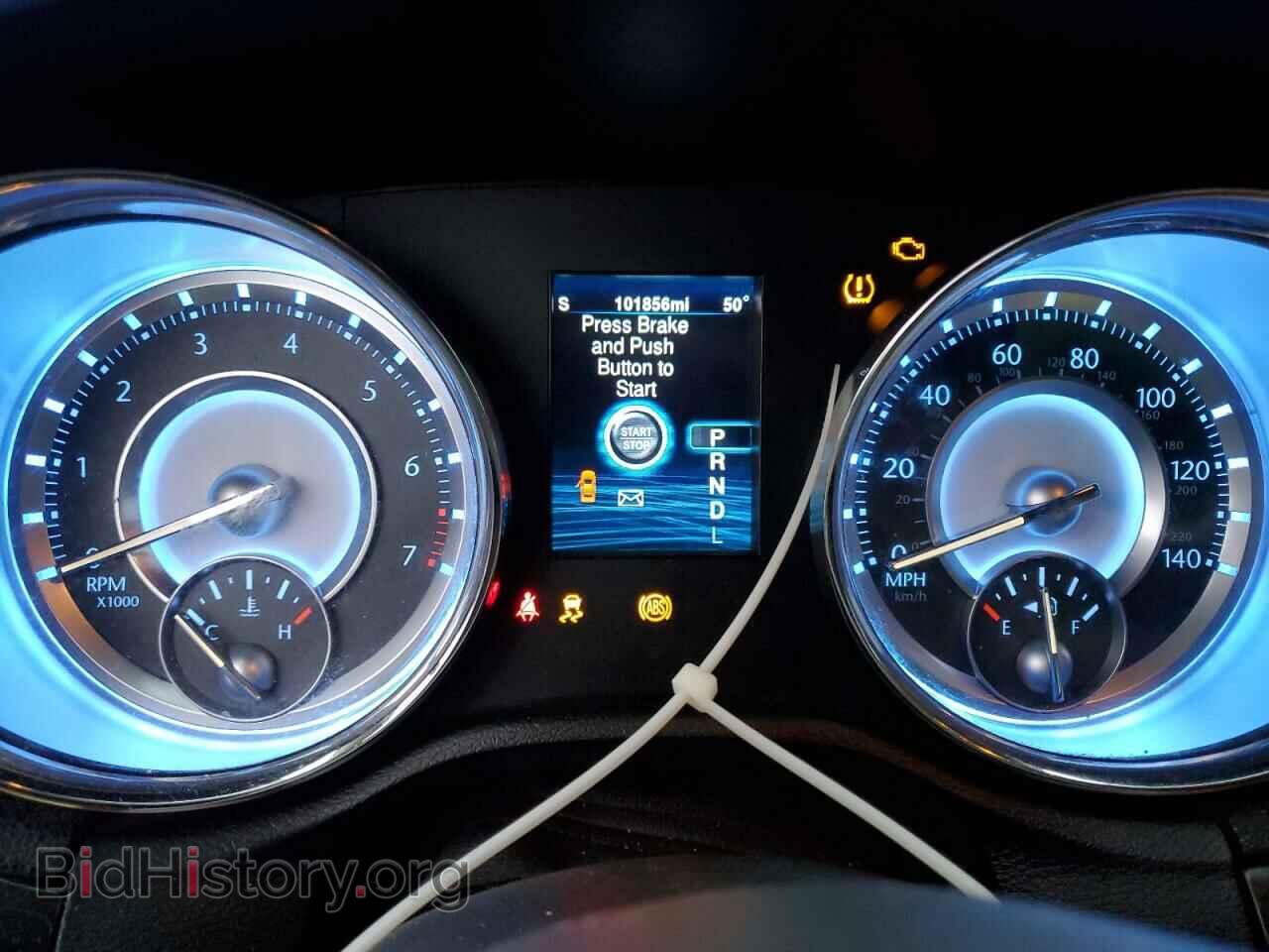 2014 CHRYSLER 300 - VIN: 2C3CCAAG5EH136041 - Фото 9