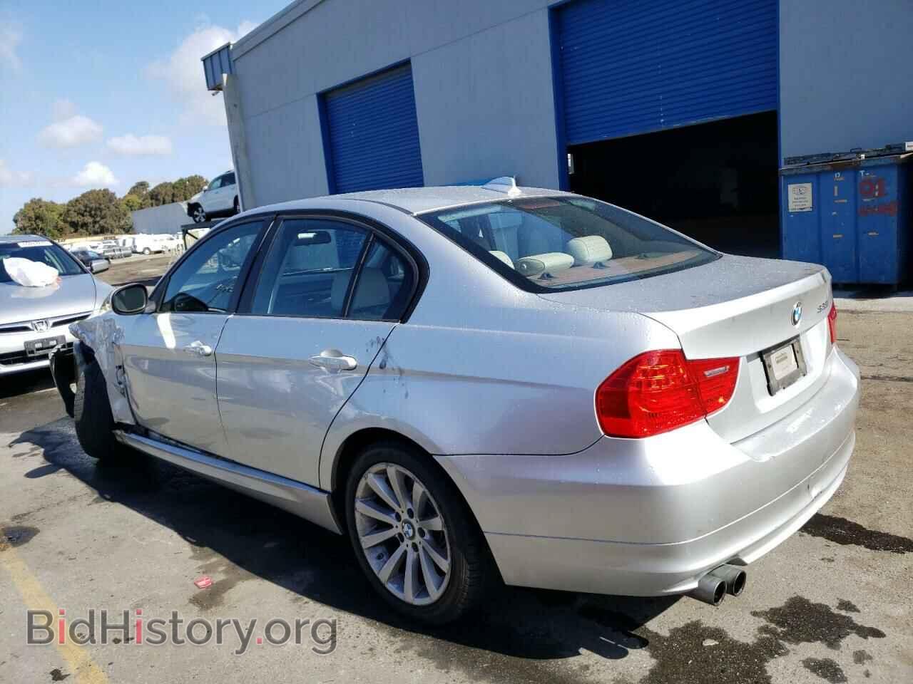 2011 BMW 3 SERIES - VIN: WBAPH5C57BA445096 - Фото 2