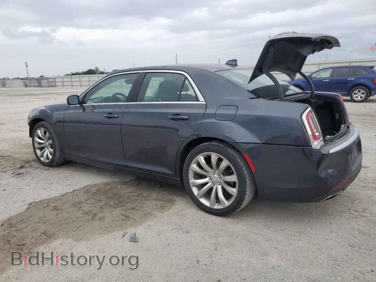 2019 CHRYSLER 200 - VIN: 2C3CCAAG7KH601804 - Фото 2