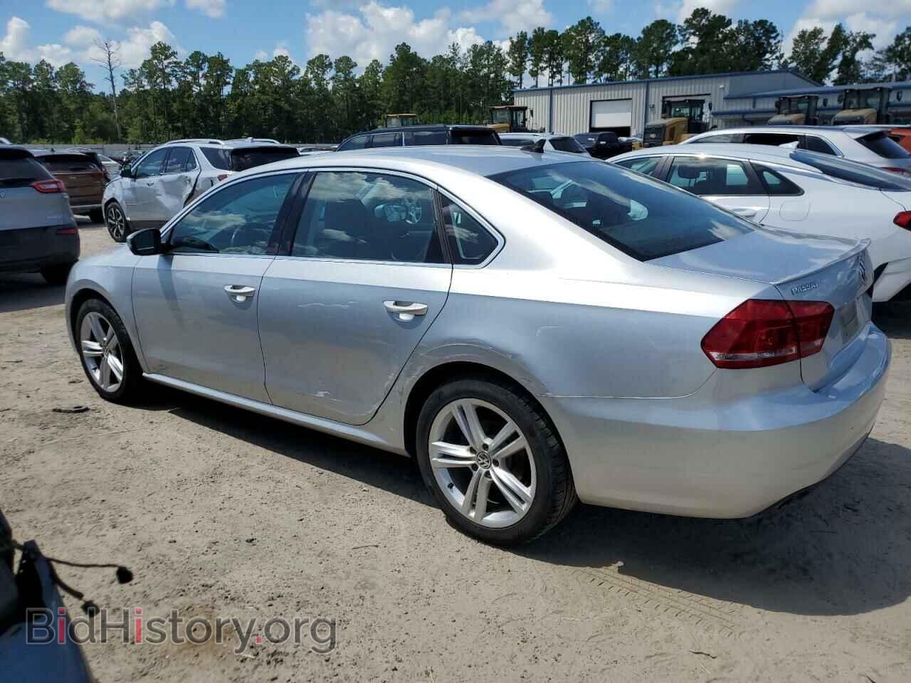 2015 VOLKSWAGEN PASSAT - VIN: 1VWBV7A31FC067187 - Фото 2