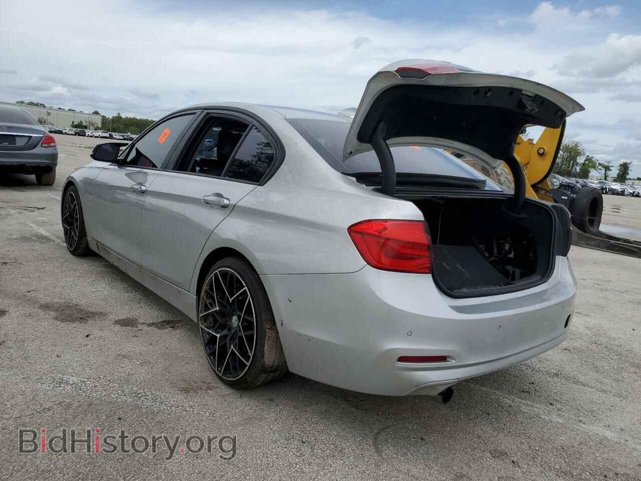 2016 BMW 3 SERIES - VIN: WBA8E1G50GNU10335 - Фото 2