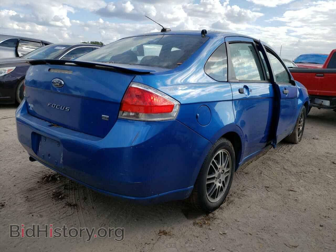 2011 FORD FOCUS - VIN: 1FAHP3FN4BW124636 - Фото 3