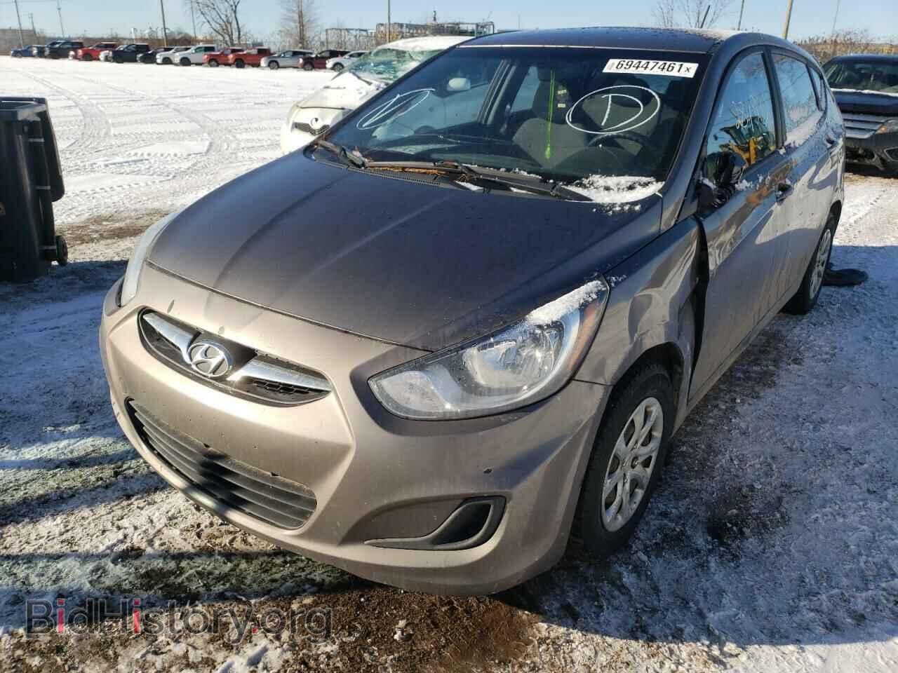 2013 HYUNDAI ACCENT - VIN: KMHCT5AE7DU139208 - Фото 2