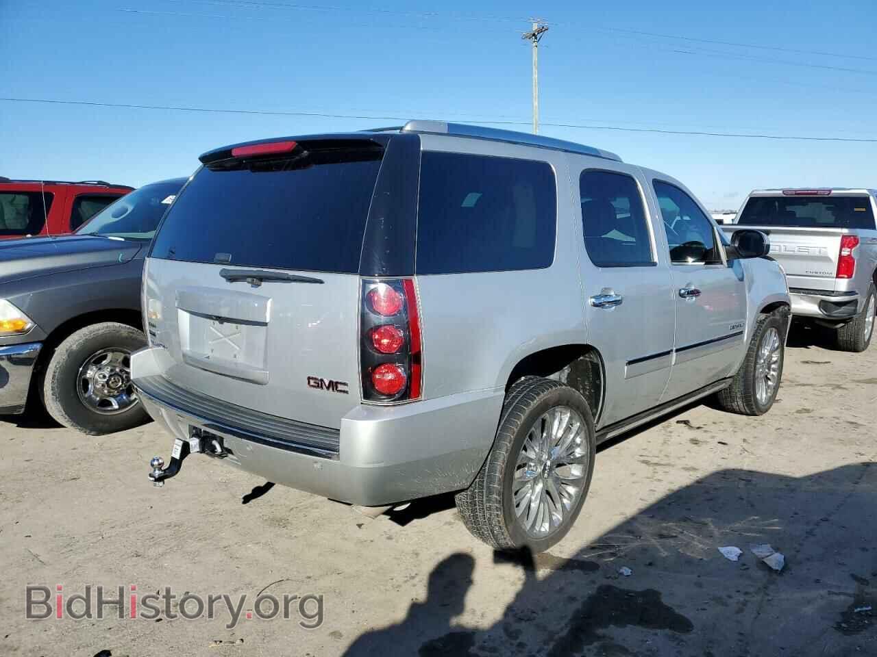 2011 GMC YUKON - VIN: 1GKS1EEF7BR133597 - Фото 3