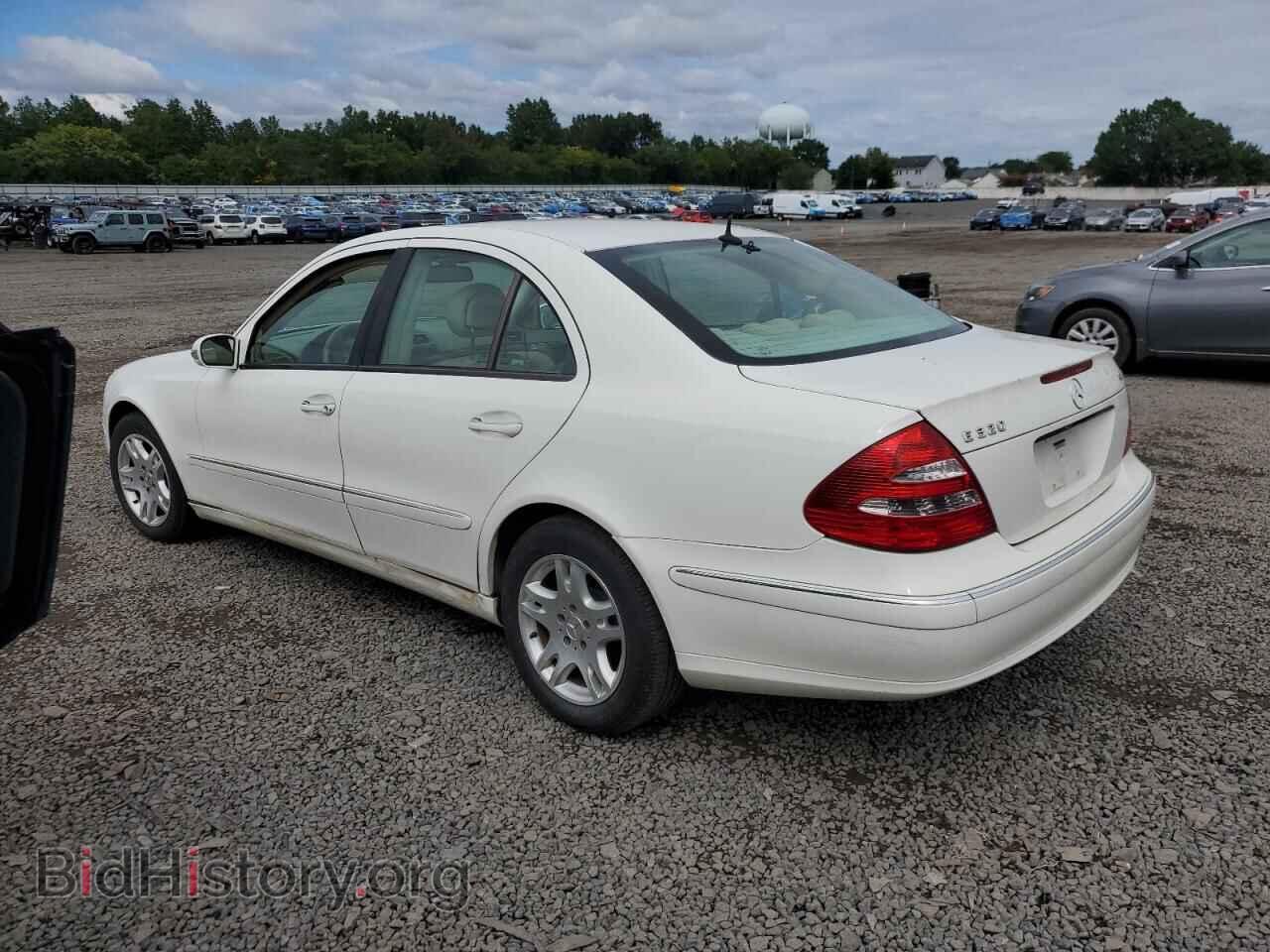 2005 MERCEDES-BENZ E-CLASS - VIN: WDBUF26J75A733836 - Photo 2