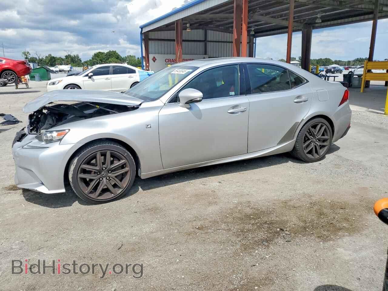 Photo JTHBE1D26F5021909 - LEXUS IS 2015