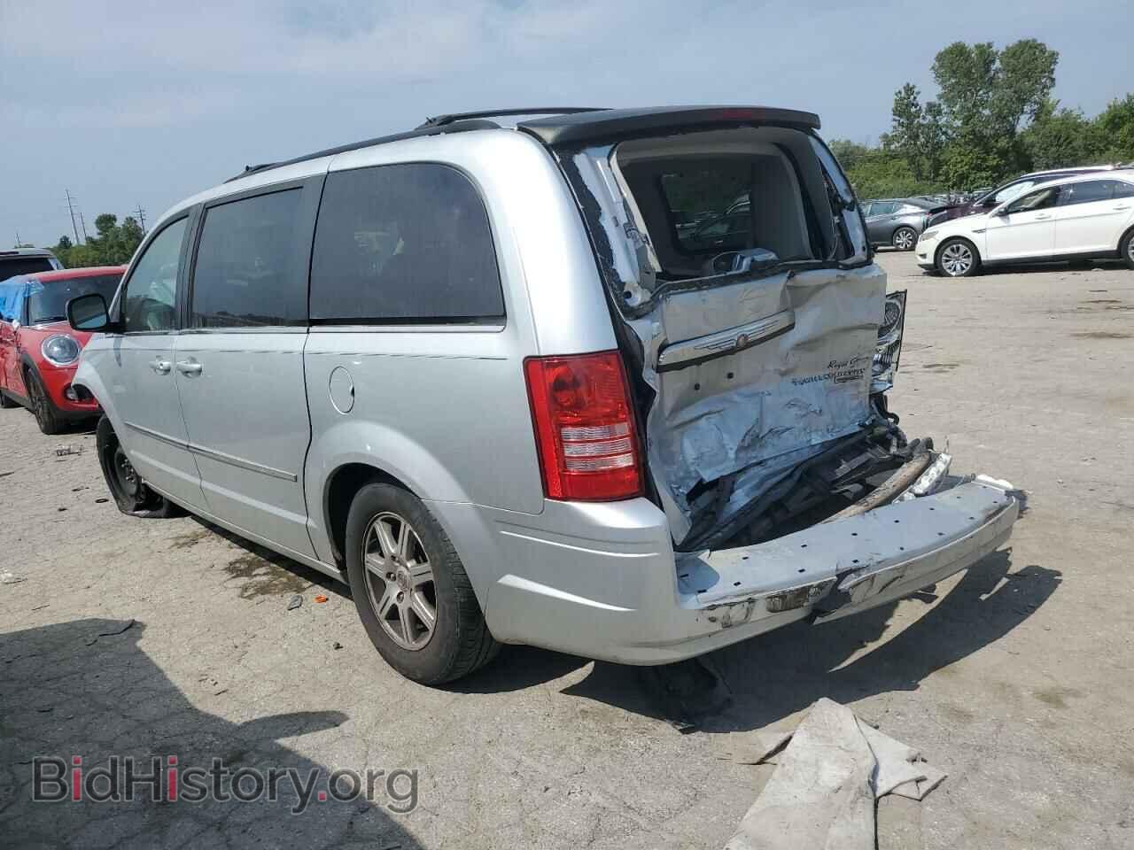 2010 CHRYSLER MINIVAN - VIN: 2A4RR5D19AR113394 - Фото 2
