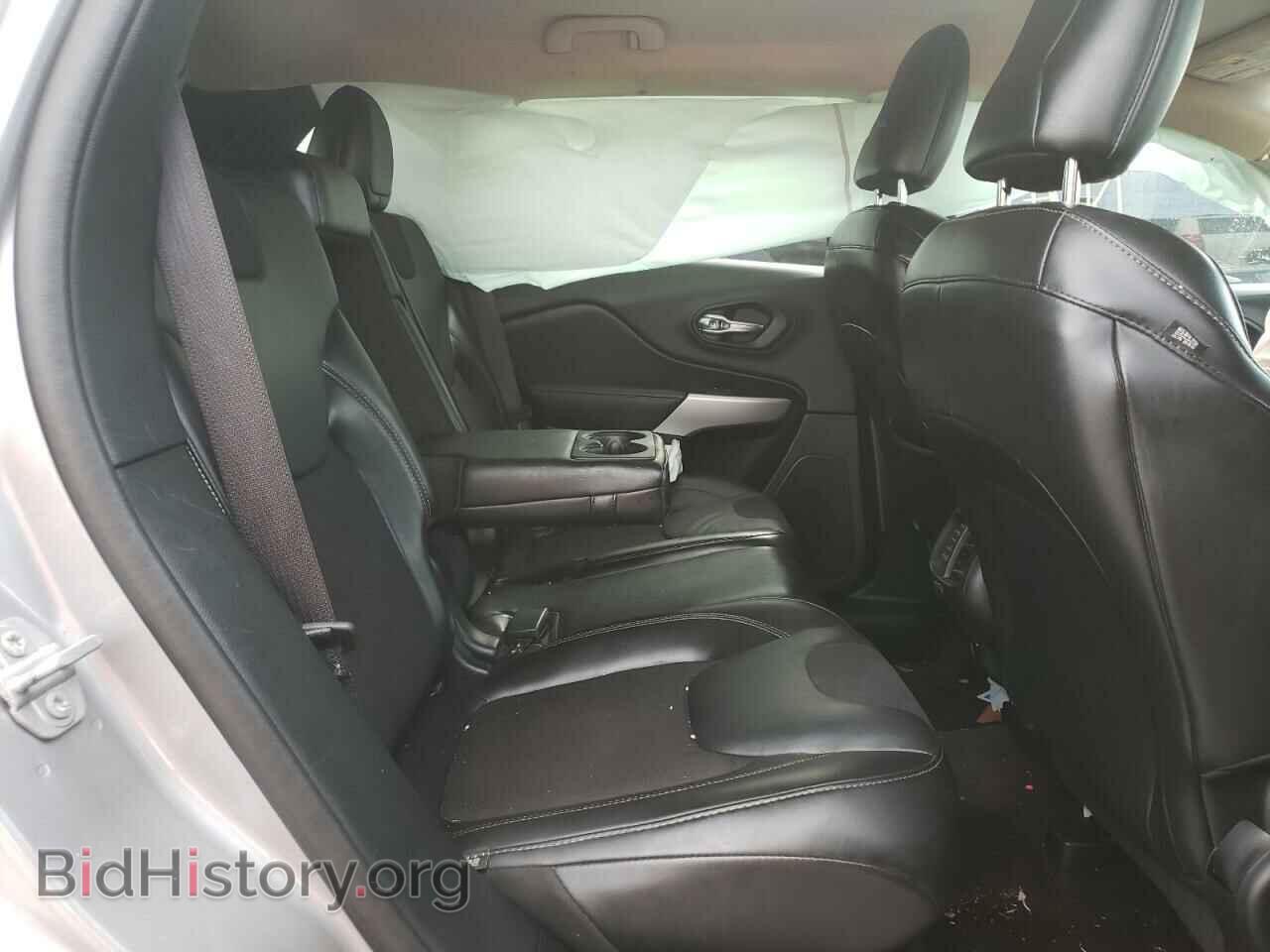 2018 JEEP CHEROKEE - VIN: 1C4PJLLBXJD606586 - Фото 6