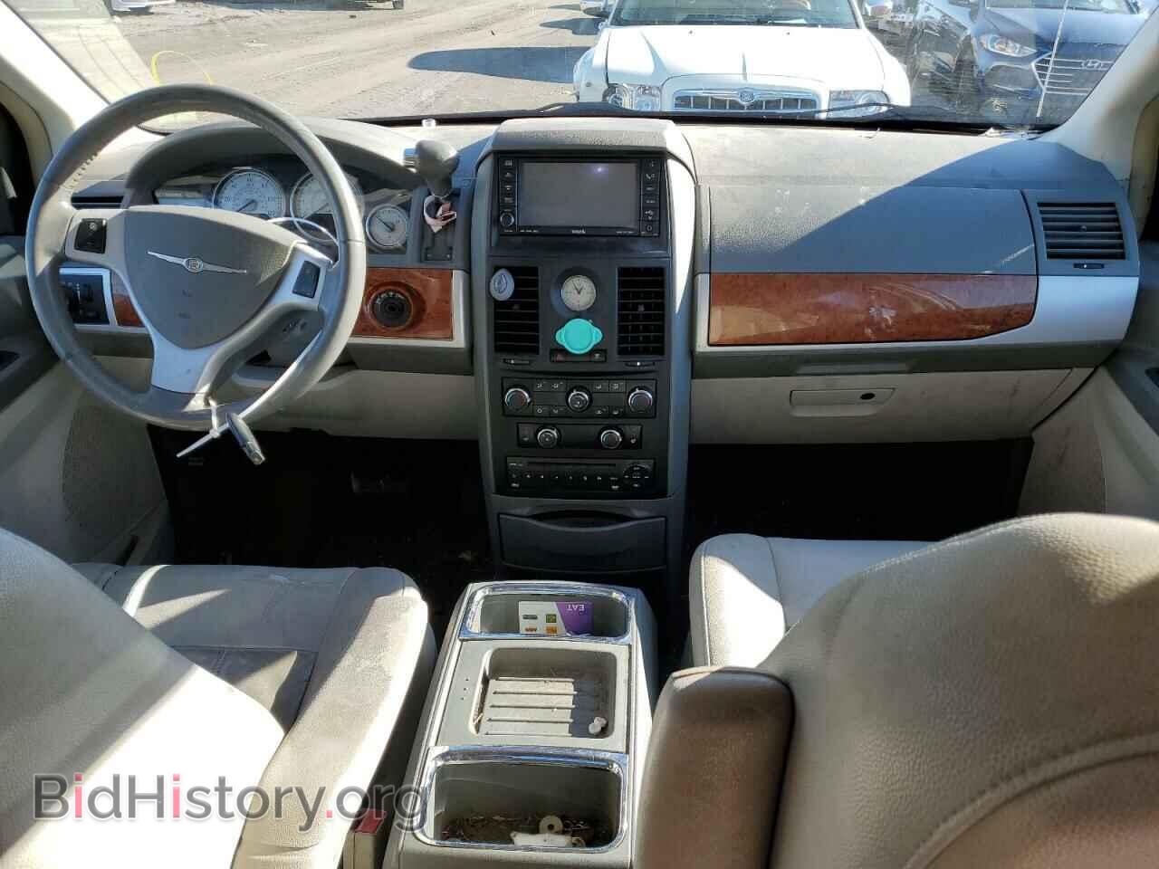 2008 CHRYSLER MINIVAN - VIN: 2A8HR54P88R701764 - Фото 8