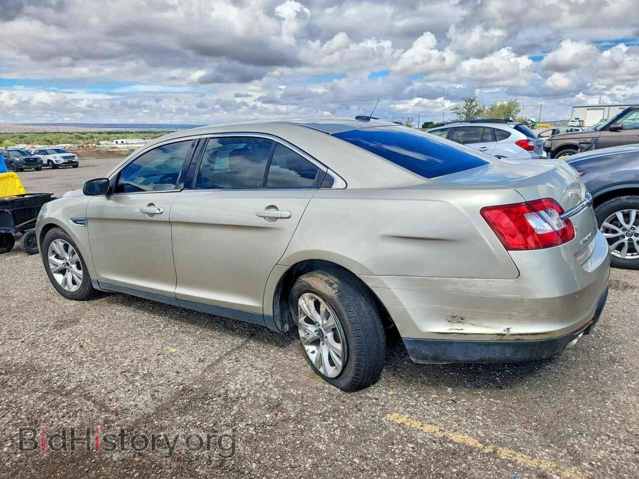 2010 FORD TAURUS - VIN: 1FAHP2EW7AG143565 - Фото 2