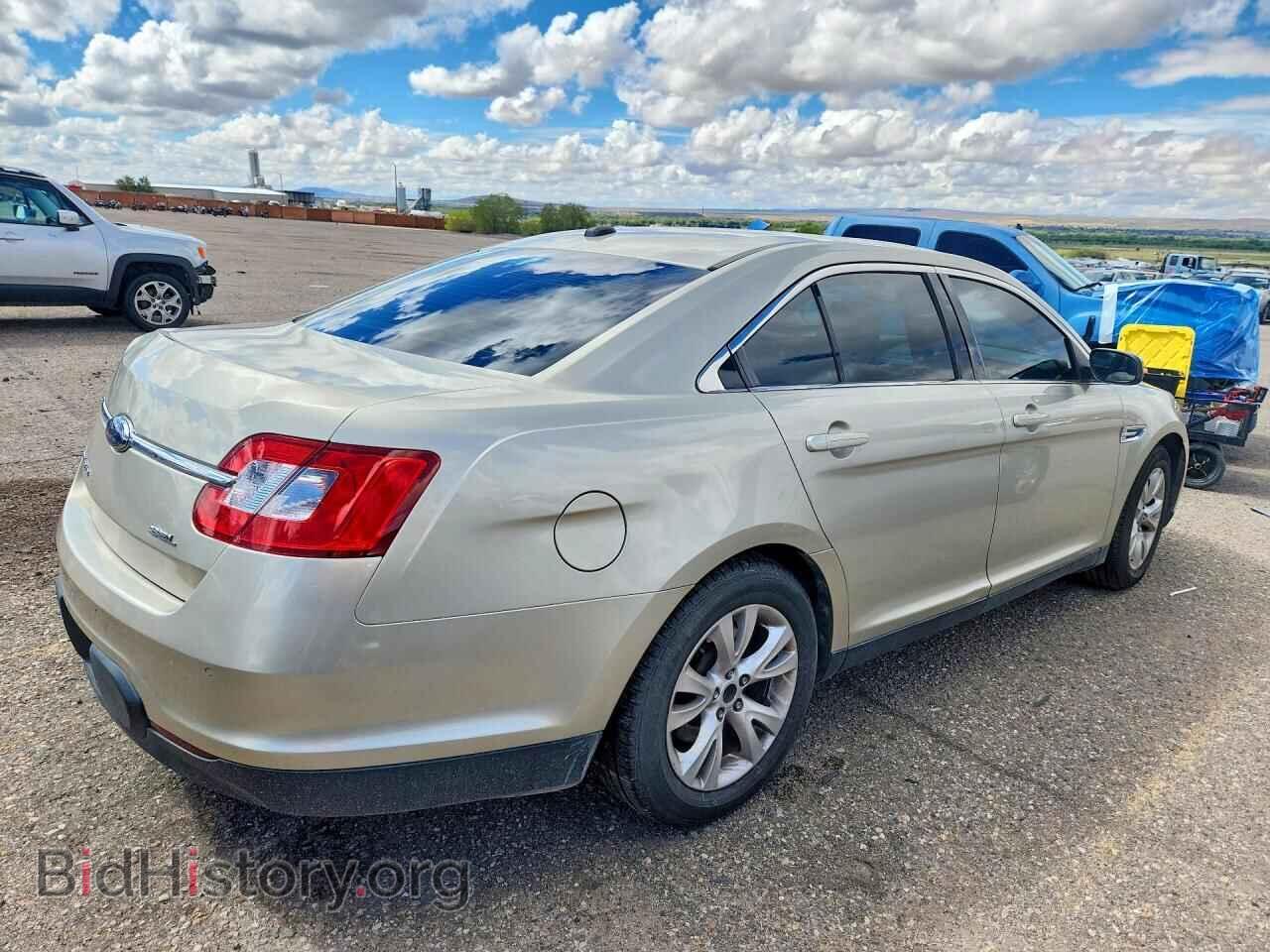 2010 FORD TAURUS - VIN: 1FAHP2EW7AG143565 - Фото 3