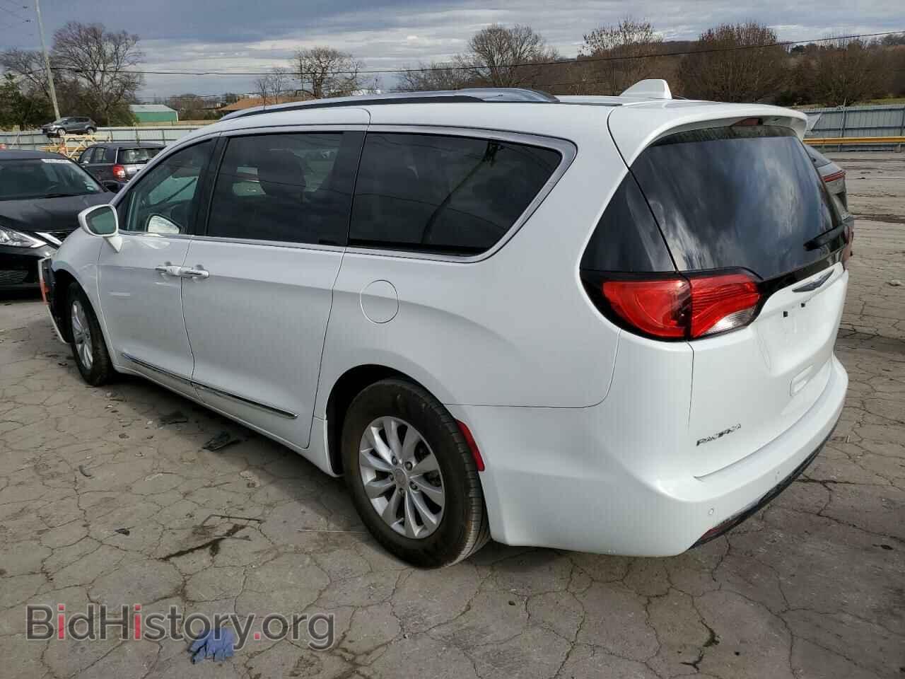 2018 CHRYSLER PACIFICA - VIN: 2C4RC1EG7JR154237 - Photo 2