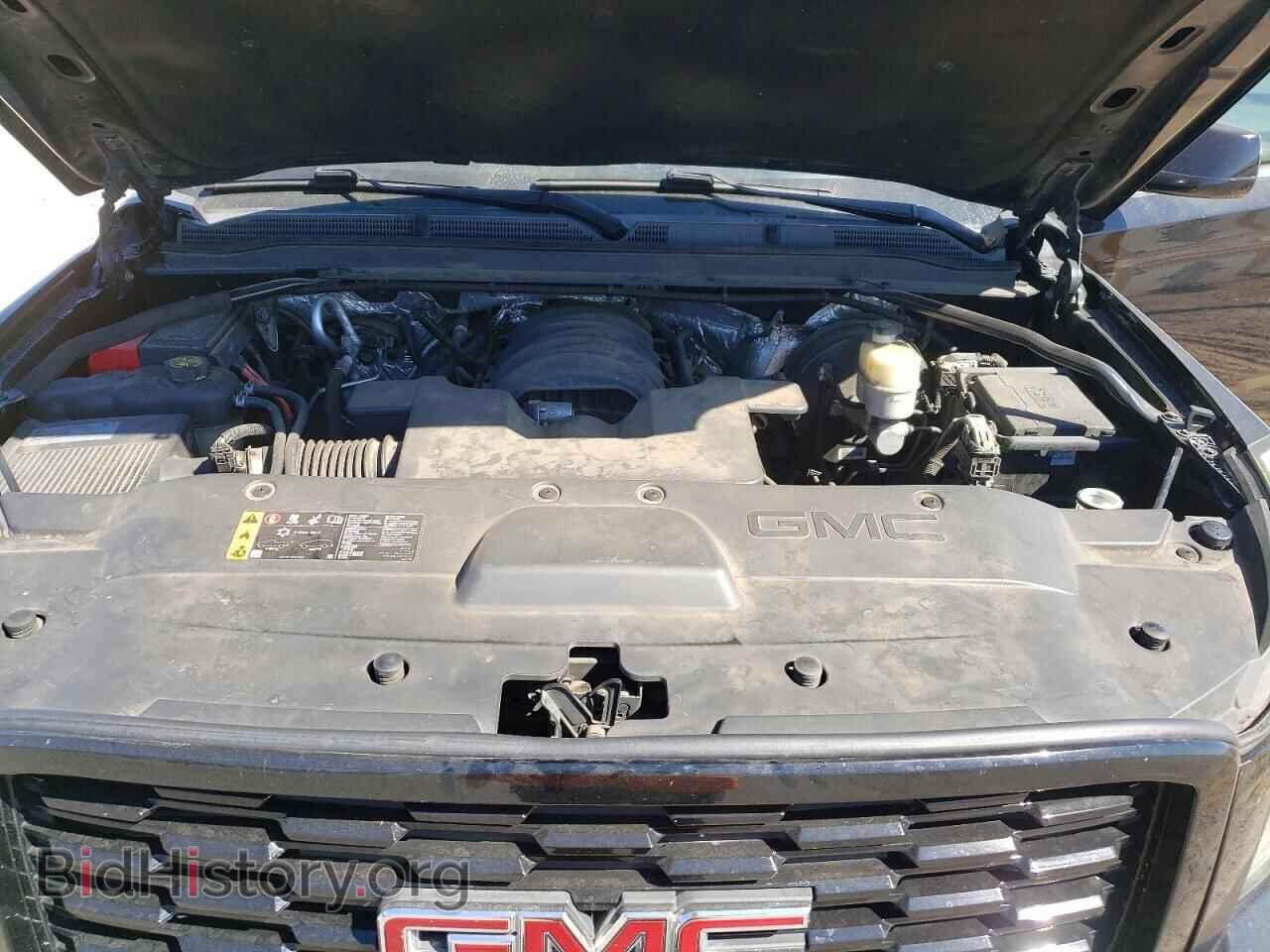 2017 GMC YUKON (VIN 1GKS2BKCXHR202846) — photo 12 of 13