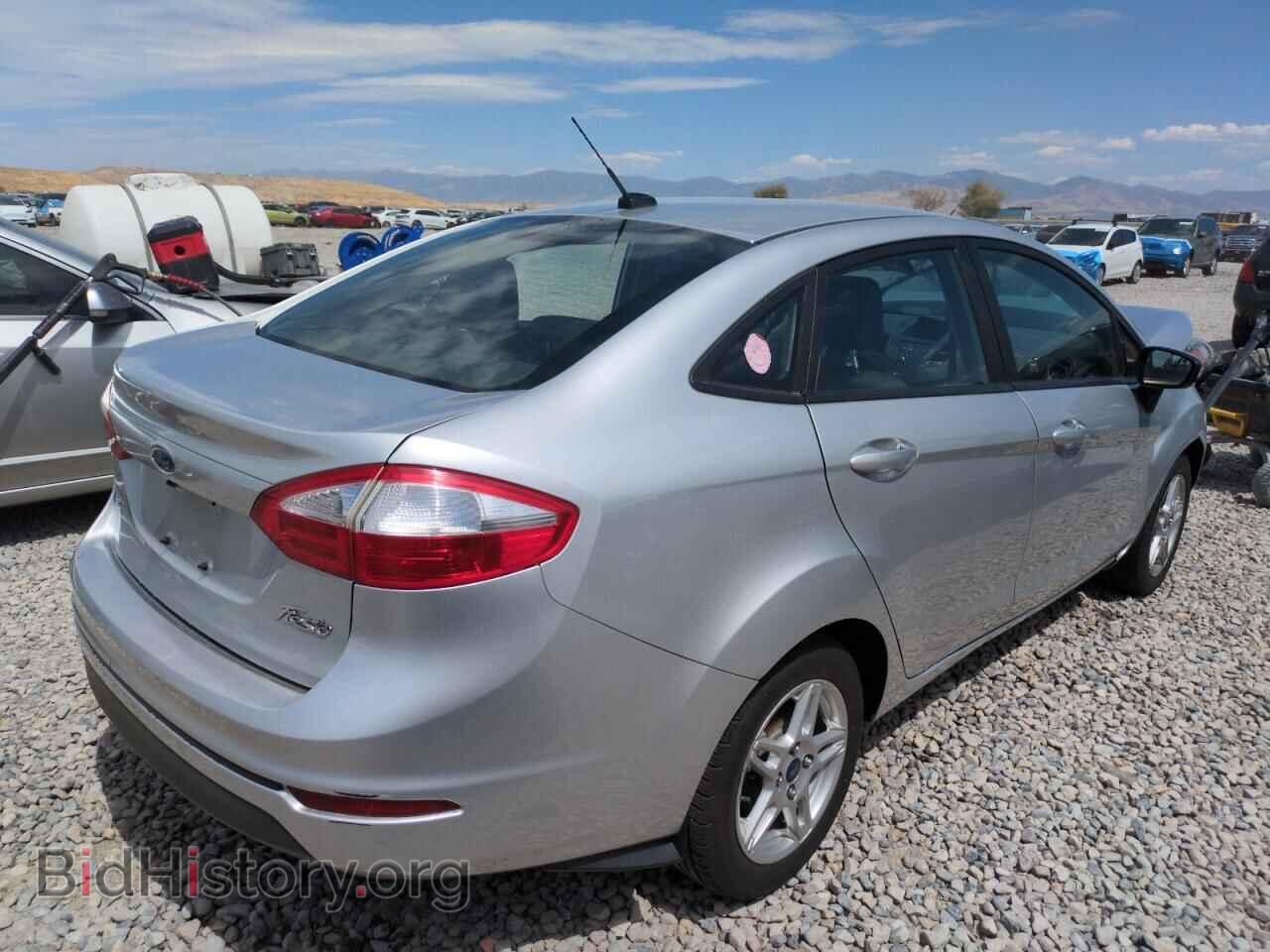 2017 FORD FIESTA - VIN: 3FADP4BJ7HM109886 - Фото 3