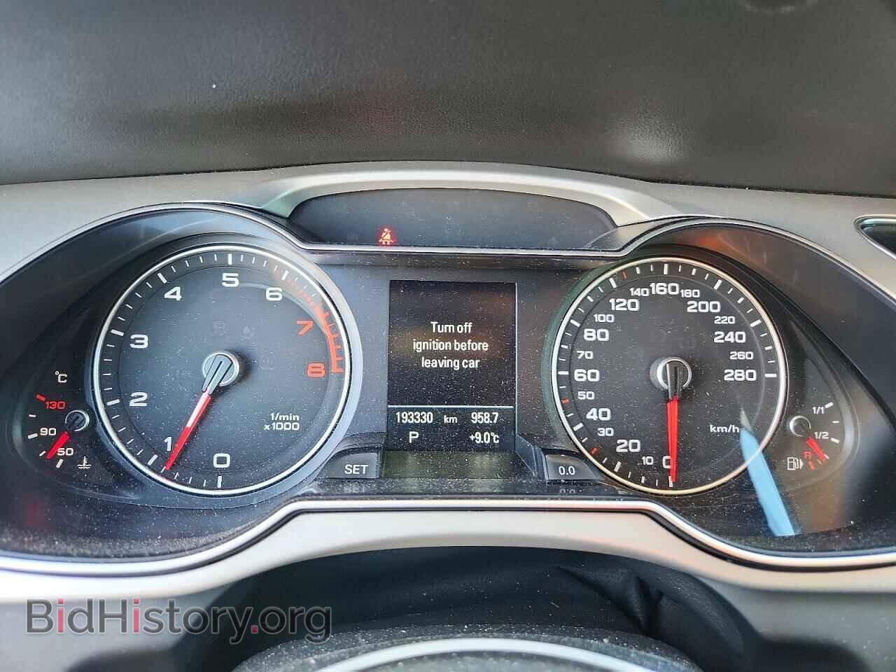 2016 AUDI A4 - VIN: WAUKFCFL1GN009021 - Photo 9