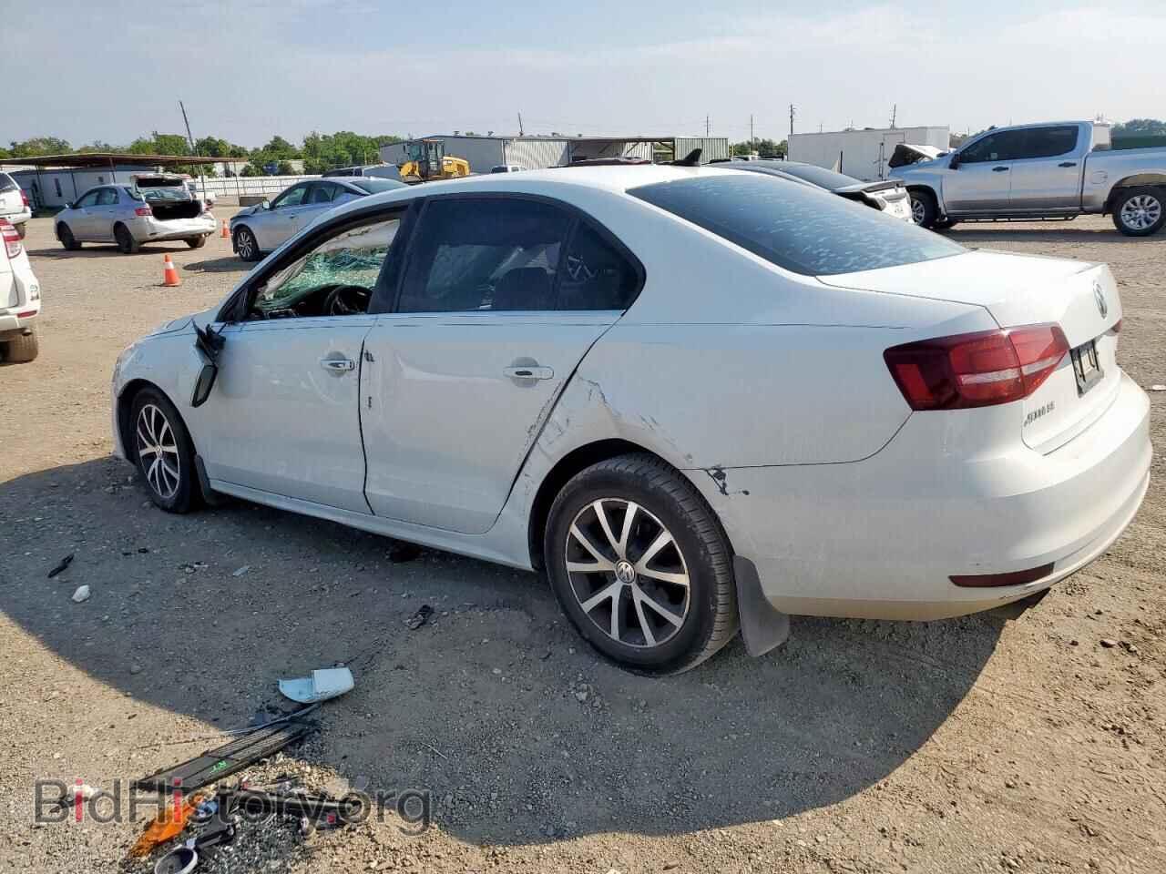 2017 VOLKSWAGEN JETTA - VIN: 3VWDB7AJ4HM399545 - Фото 2