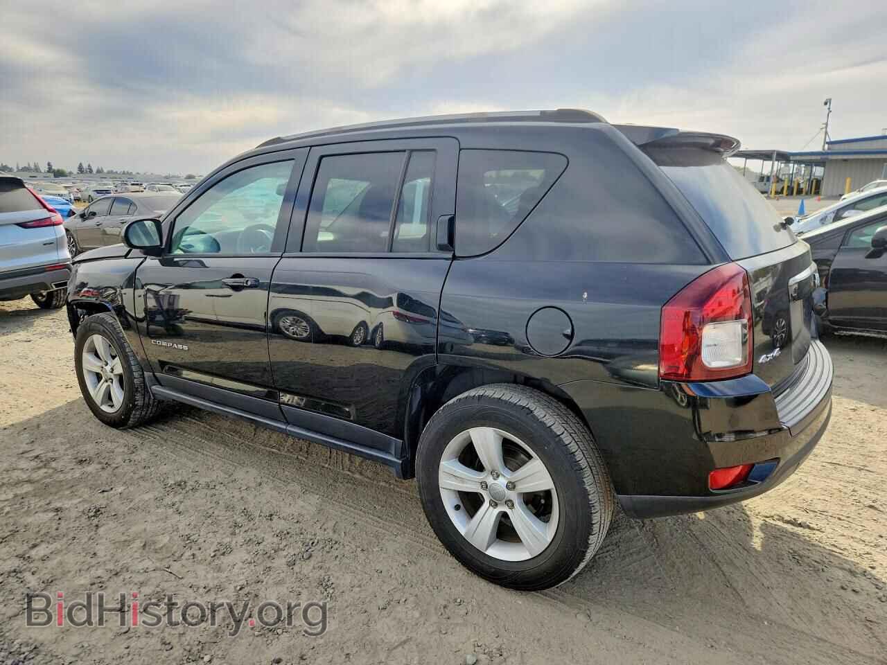 2017 JEEP COMPASS - VIN: 1C4NJDBB6HD151065 - Photo 2