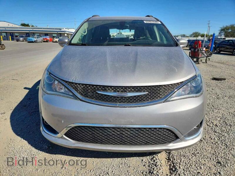 2017 Chrysler PACIFICA (VIN 2C4RC1BG3HR733739) — photo 5 of 13