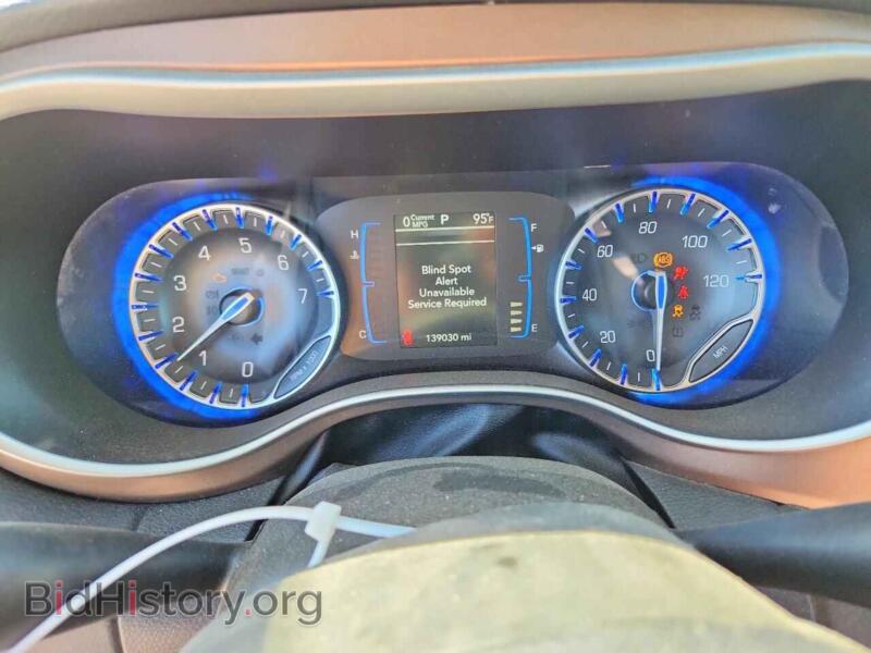 2017 Chrysler PACIFICA (VIN 2C4RC1BG3HR733739) — photo 9 of 13