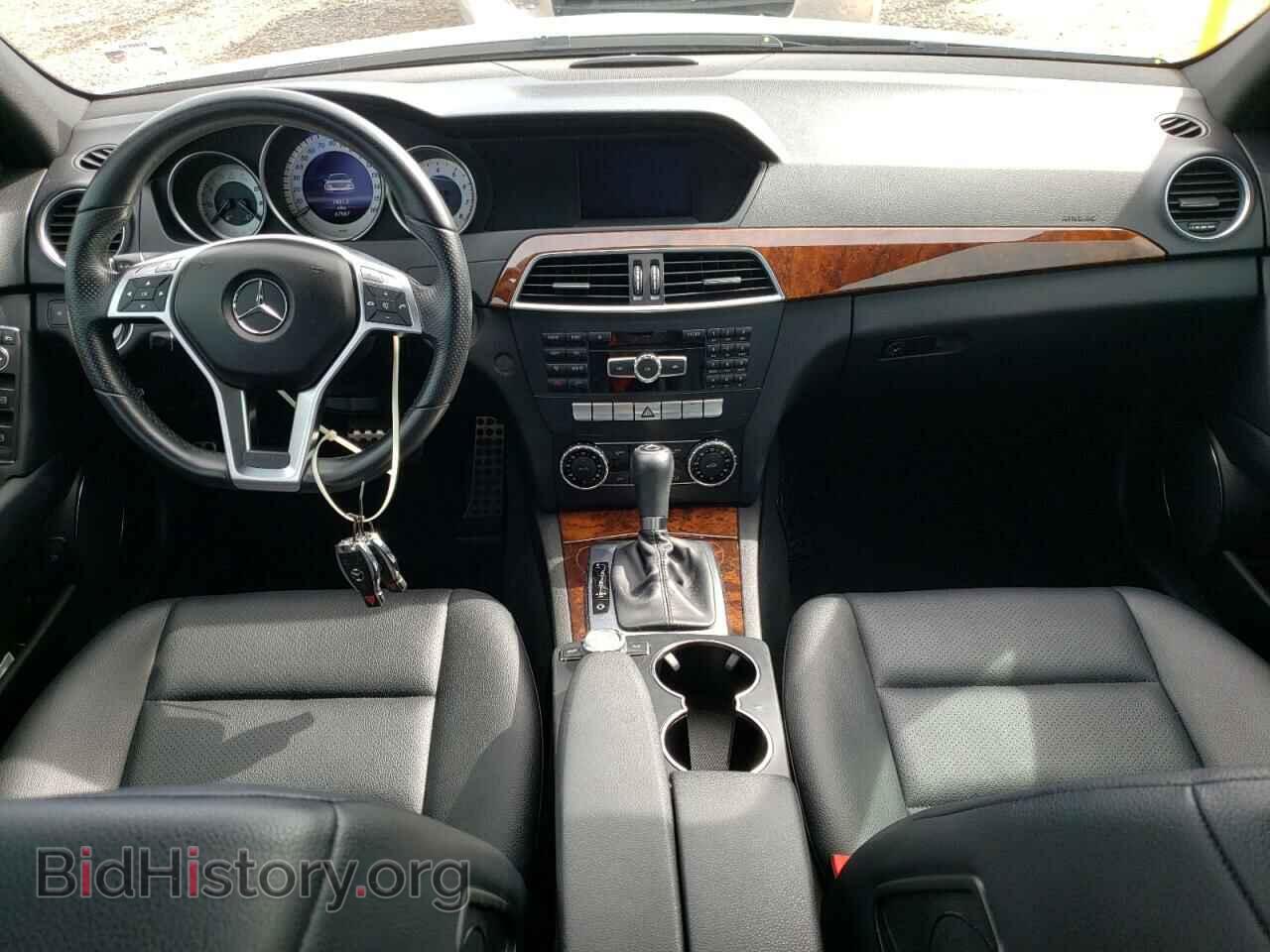 2013 MERCEDES-BENZ C-CLASS - VIN: WDDGF4HB0DA804329 - Фото 8