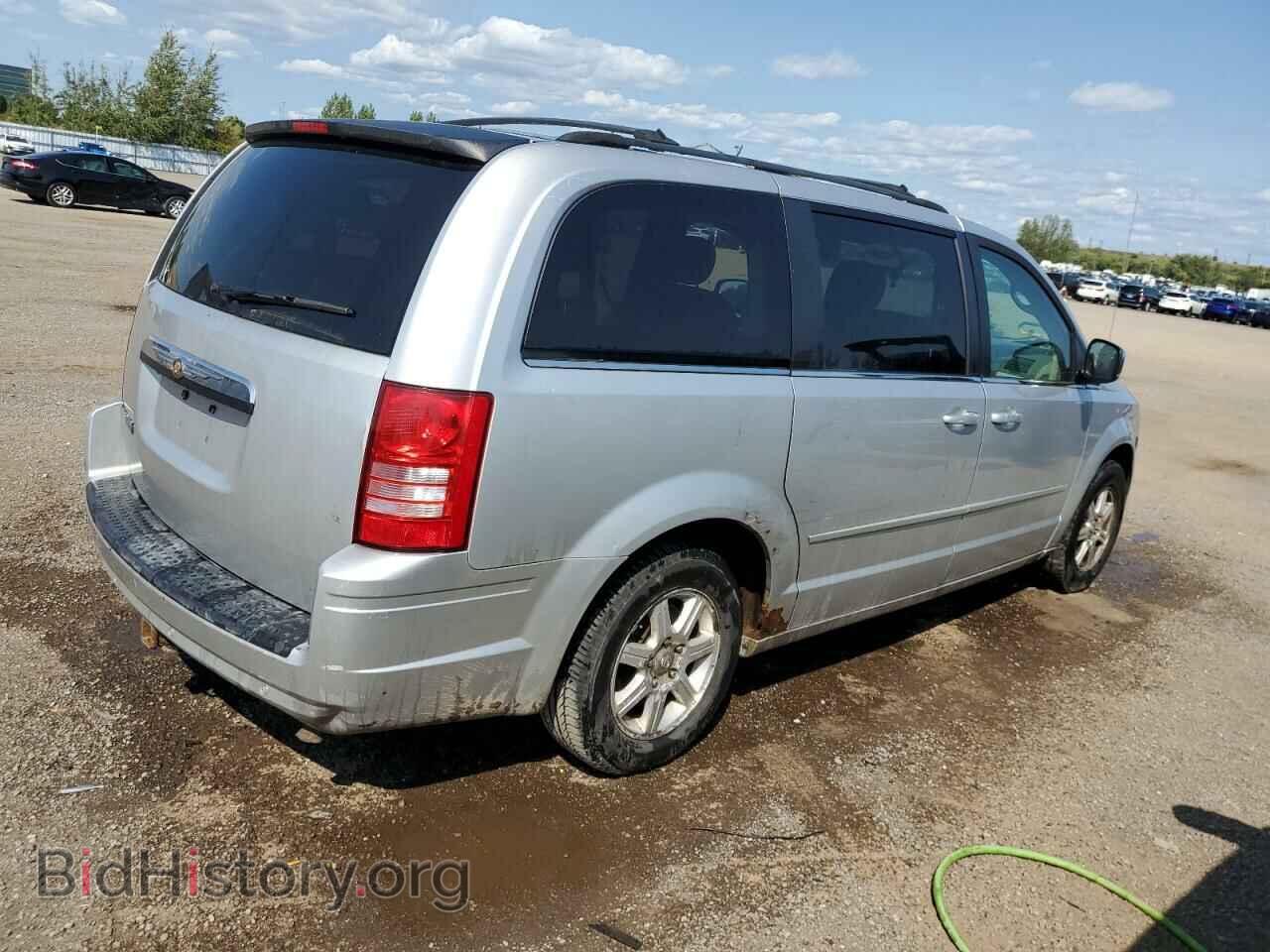 2008 CHRYSLER MINIVAN - VIN: 2A8HR54P28R786195 - Фото 3