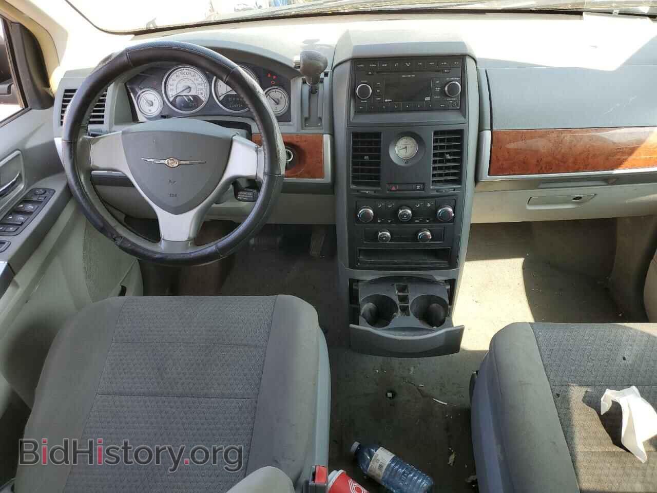 2008 CHRYSLER MINIVAN - VIN: 2A8HR54P28R786195 - Фото 8
