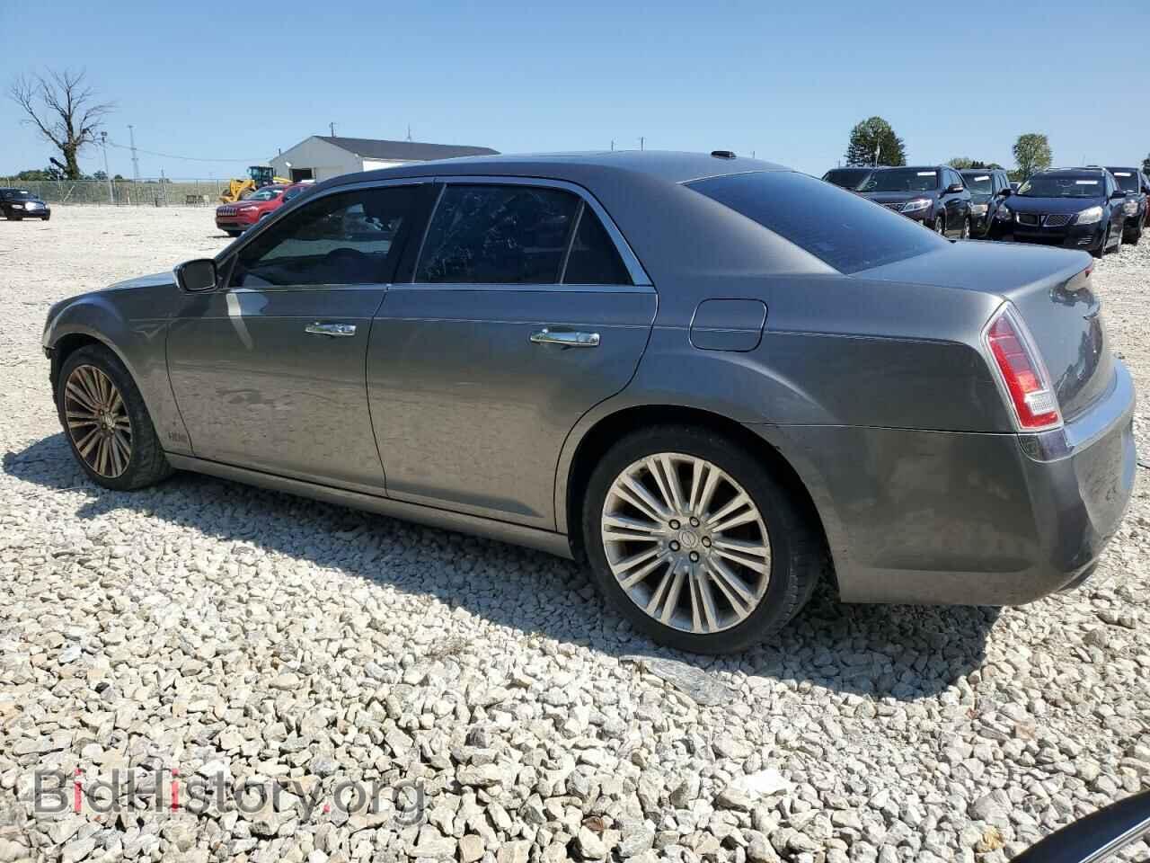 2011 CHRYSLER 300 - VIN: 2C3CA6CT4BH560772 - Фото 2