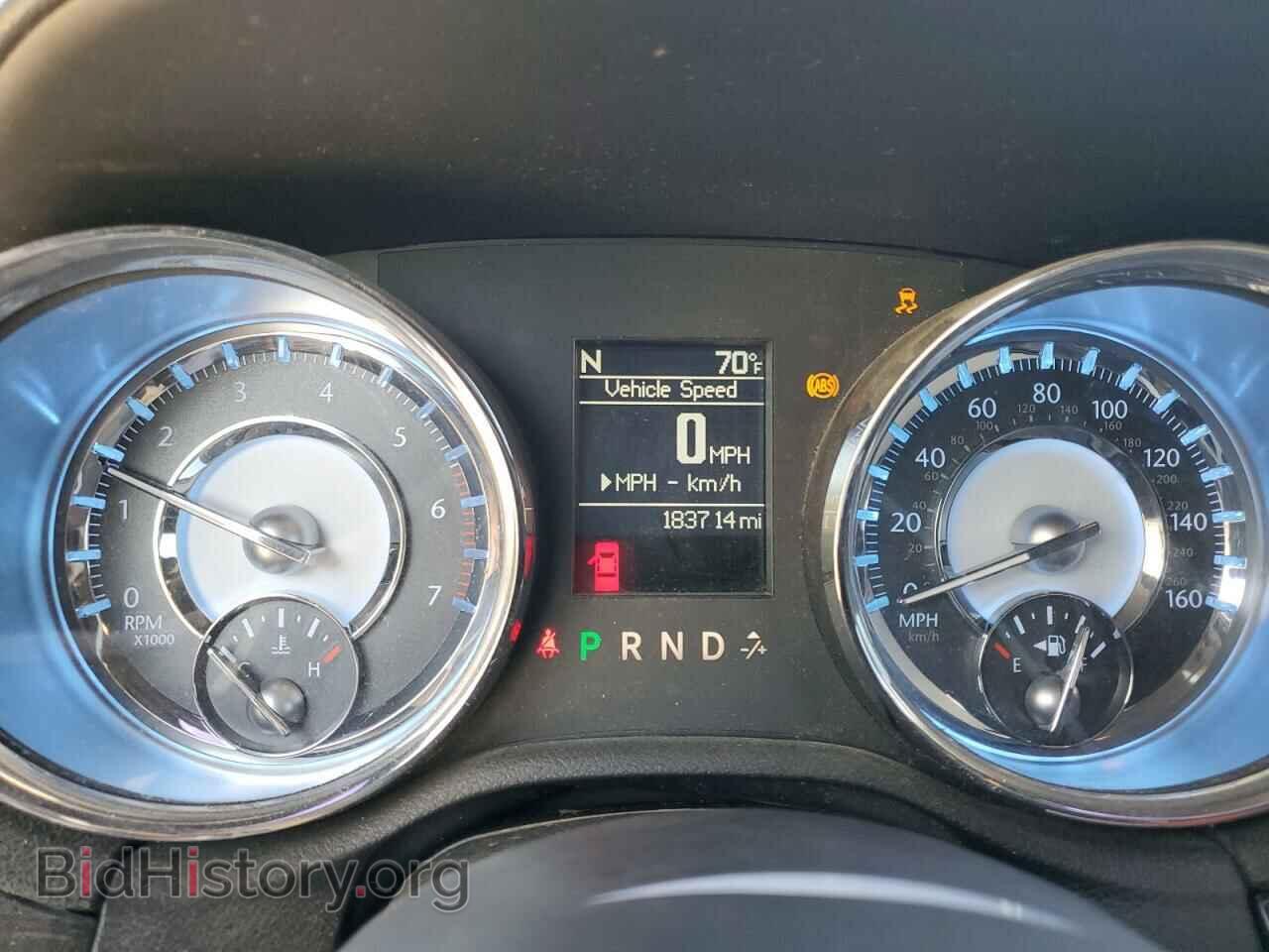 2011 CHRYSLER 300 - VIN: 2C3CA6CT4BH560772 - Фото 9