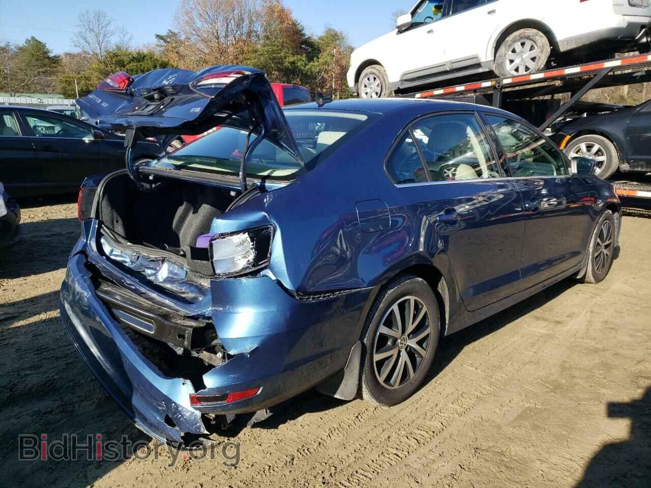 2017 VOLKSWAGEN JETTA - VIN: 3VWDB7AJ1HM246184 - Фото 3