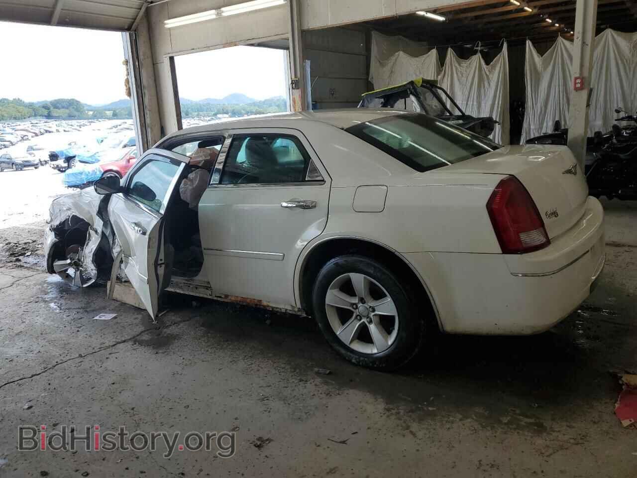 2006 CHRYSLER 300 - VIN: 2C3KA53G36H357581 - Фото 2