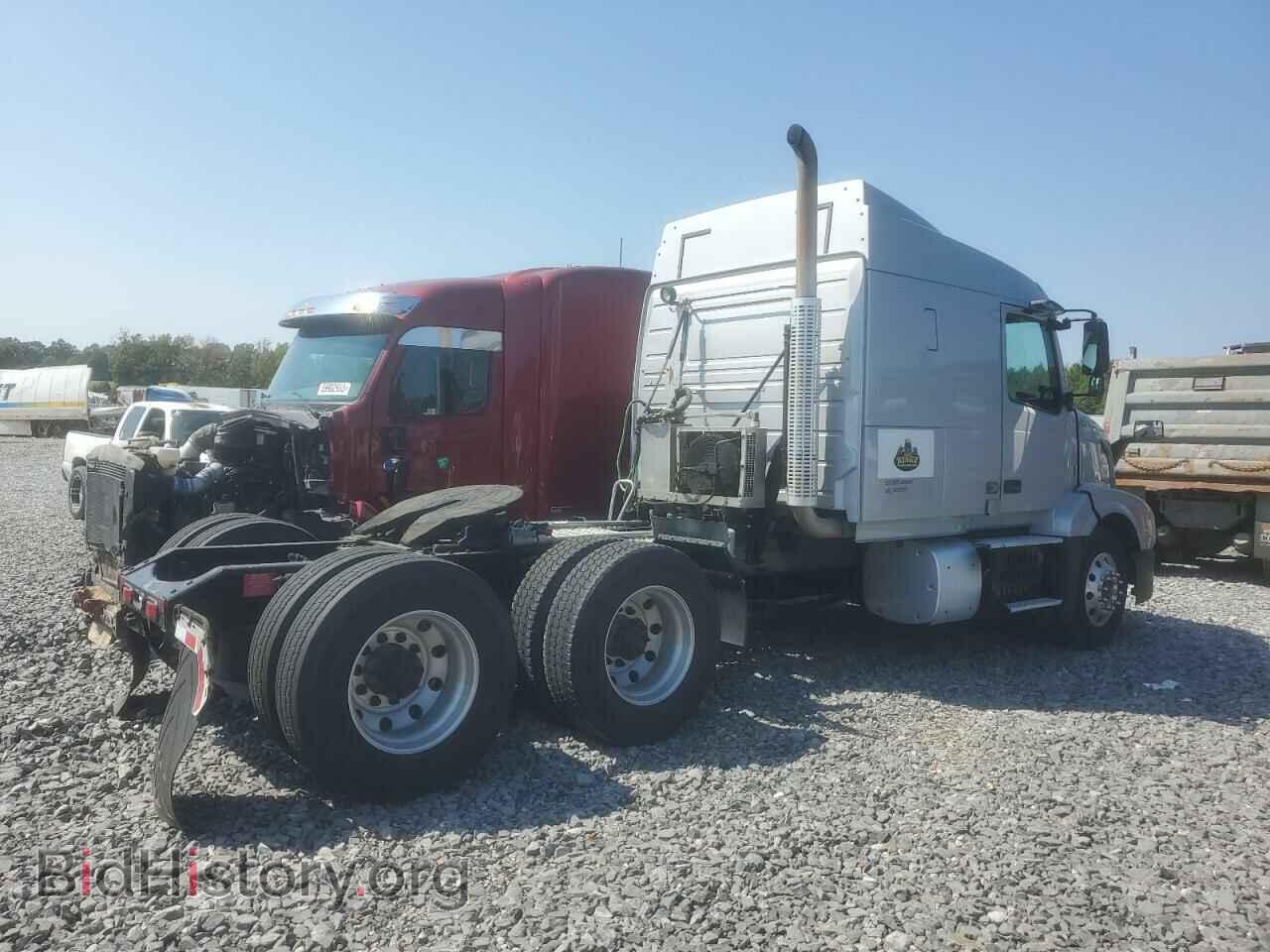 2016 VOLVO VN - VIN: 4V4NC9EHXGN973680 - Фото 4
