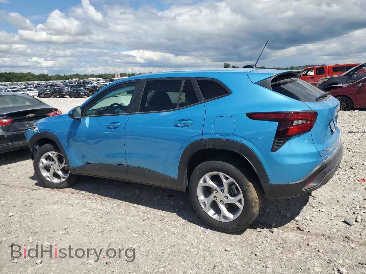 2025 CHEVROLET TRAX - VIN: KL77LFEP4SC039039 - Фото 2