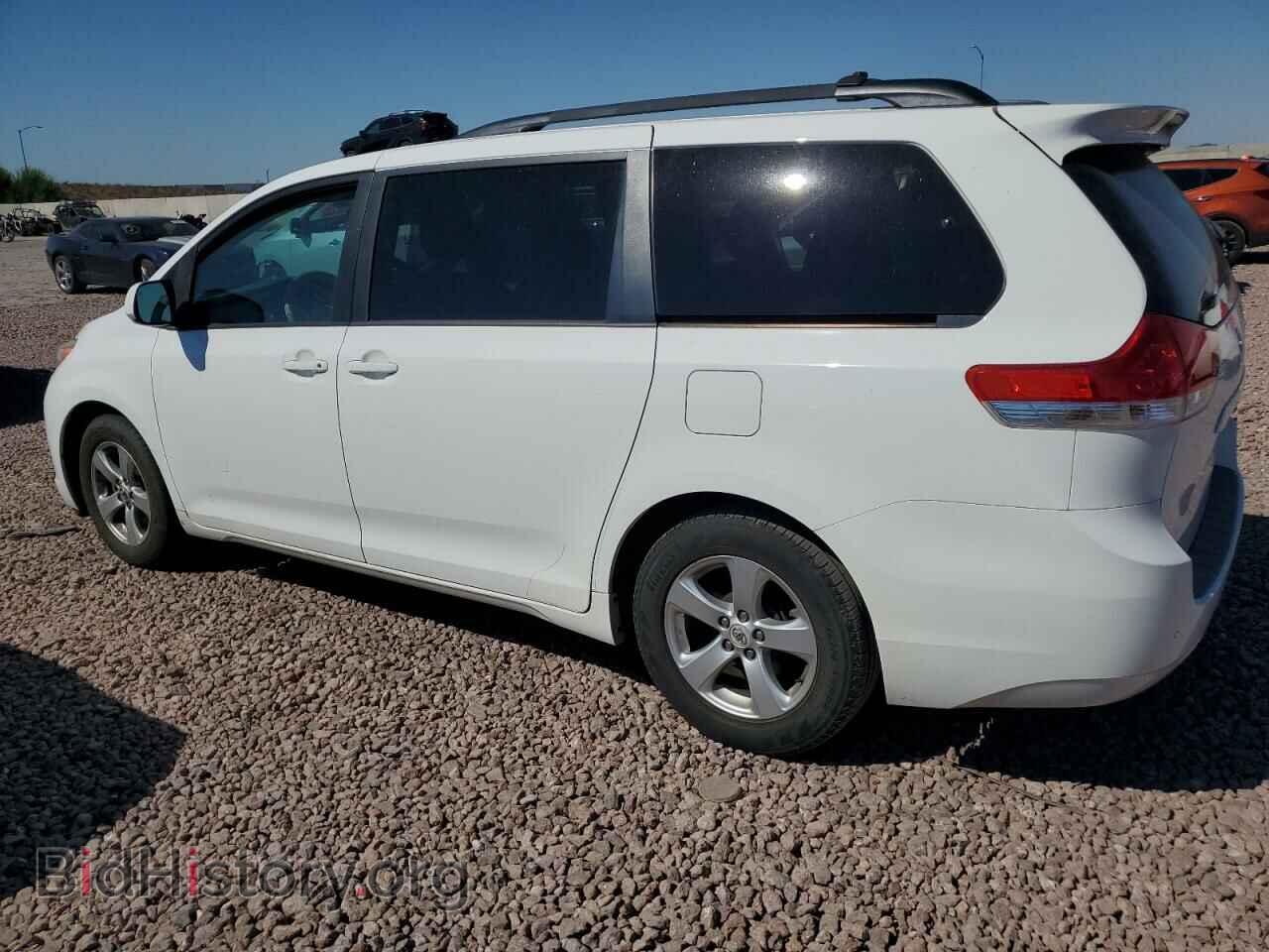 2012 TOYOTA All Models - VIN: 5TDKK3DC5CS226173 - Фото 2