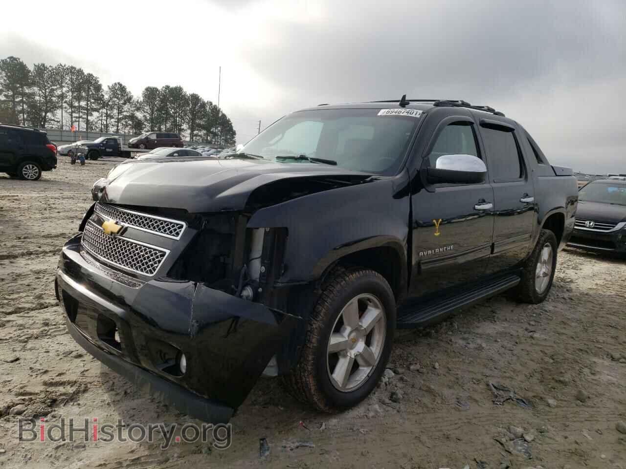 2012 CHEVROLET AVALANCHE - VIN: 3GNTKFE7XCG261501 - Фото 2