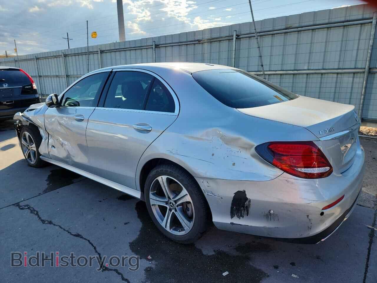 2020 MERCEDES-BENZ E-CLASS - VIN: W1KZF8EB1LA763597 - Фото 2