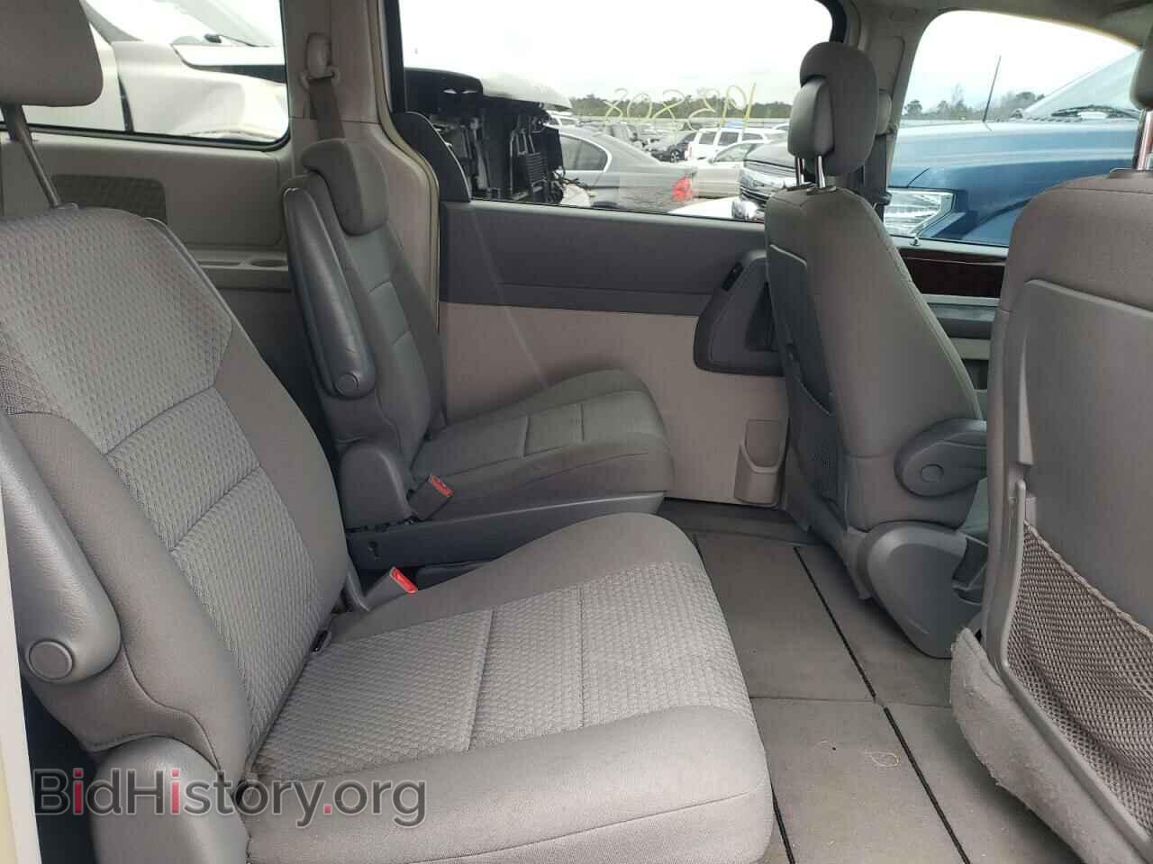 2010 CHRYSLER MINIVAN - VIN: 2A4RR5D19AR266681 - Фото 6