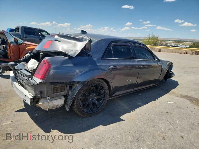 2019 Chrysler 300 (VIN 2C3CCABG2KH516528) — фото 3 из 12