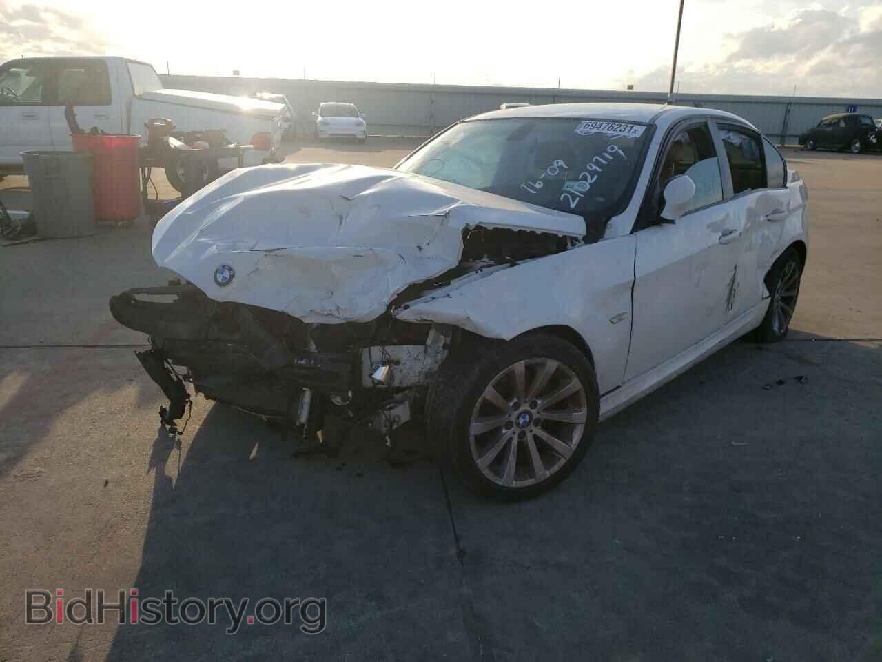 2011 BMW 3 SERIES - VIN: WBAPH5C53BA448416 - Фото 2