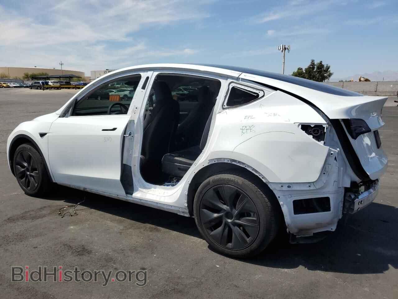 2024 TESLA MODEL Y - VIN: 7SAYGAEE2RF151318 - Photo 2