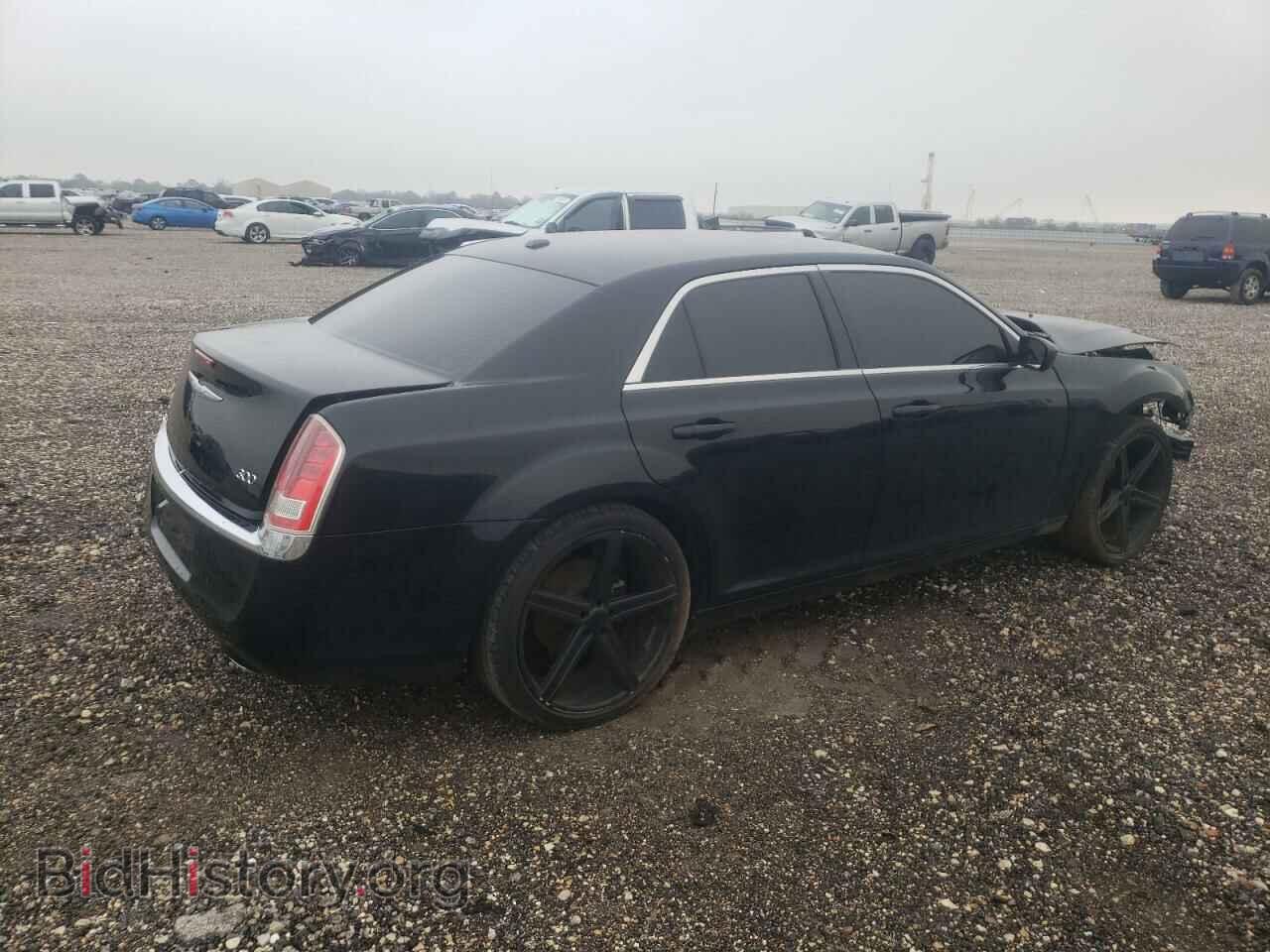 2013 CHRYSLER 300 - VIN: 2C3CCAAG3DH504425 - Фото 3