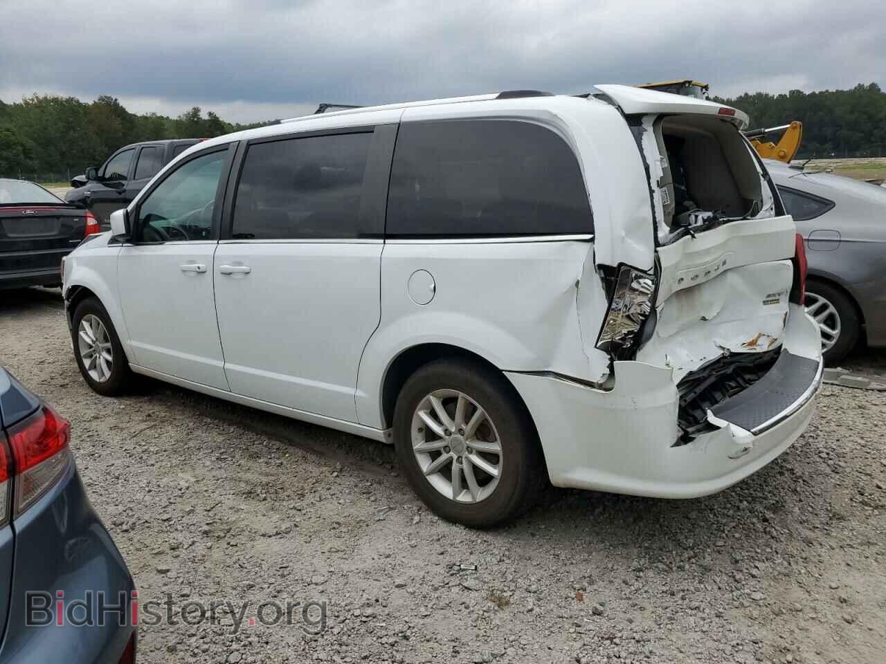 2018 DODGE CARAVAN - VIN: 2C4RDGCG8JR297345 - Фото 2
